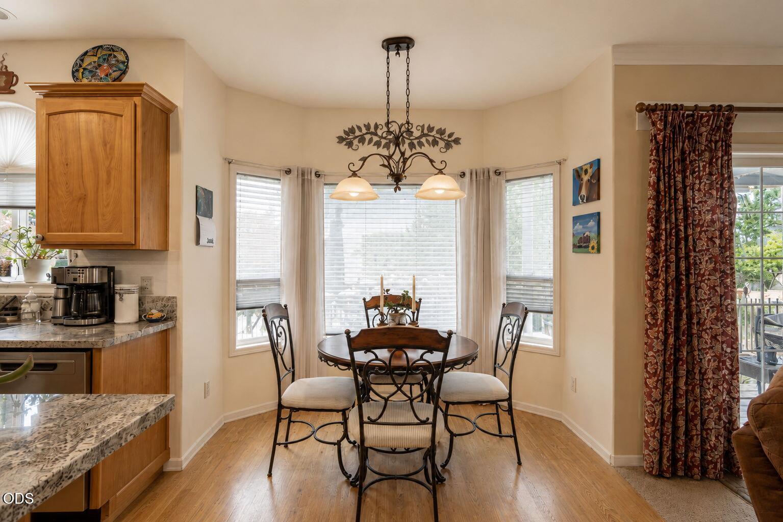 499 Ridgeway Avenue Central Point, OR 97502 - Photo 13 of 37