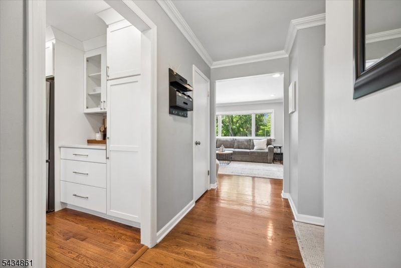 68 Voorhees Corner Road Flemington, NJ 08822 - Photo 2 of 33