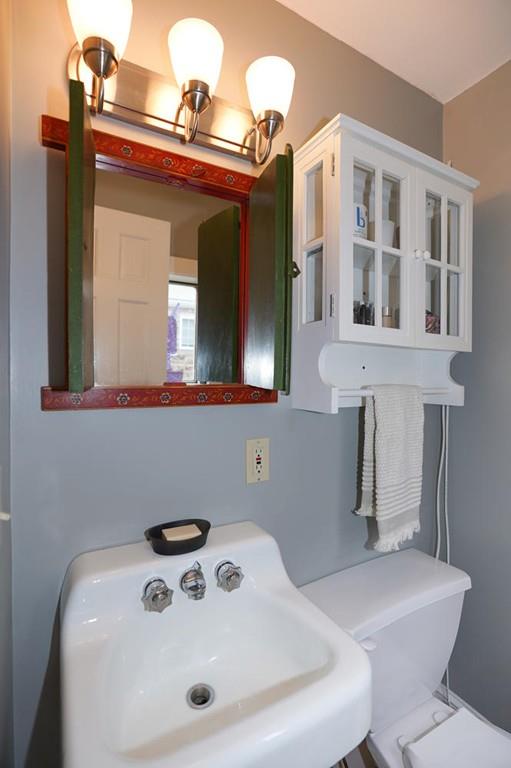 97 Ashcroft Road Medford, MA 02155 - Photo 14 of 20