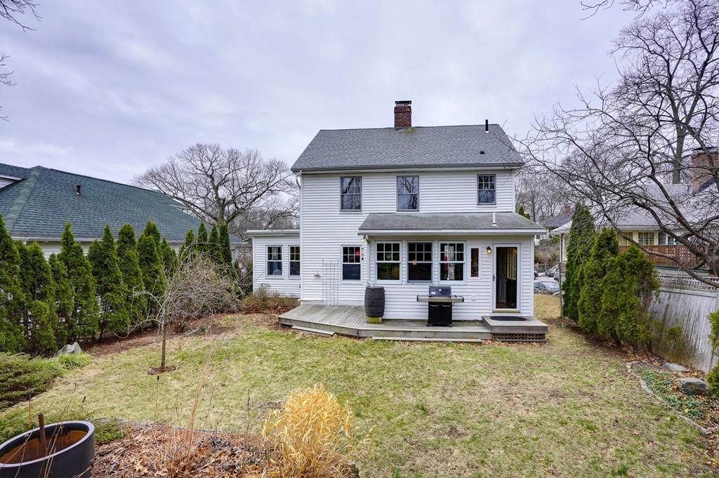97 Ashcroft Road Medford, MA 02155 - Photo 16 of 20