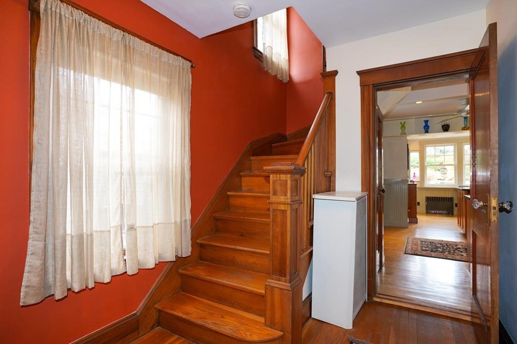 97 Ashcroft Road Medford, MA 02155 - Photo 3 of 20