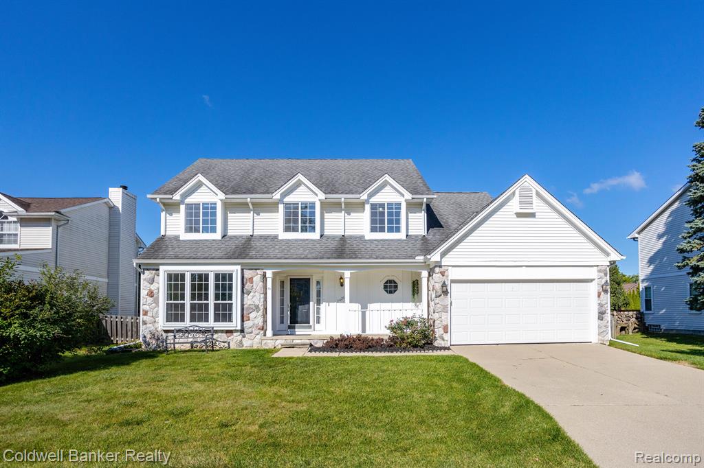 24261 Scarlet Court Novi, MI 48374 - Photo 2 of 44