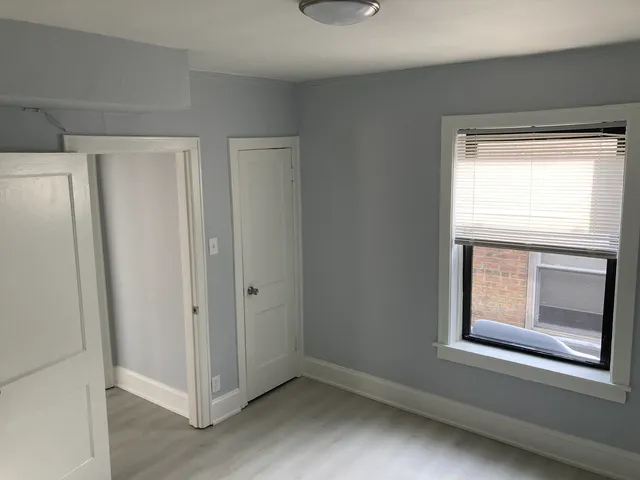 $1,499 | 7325 North Honore Street, Unit 3B, Chicago, IL 60626