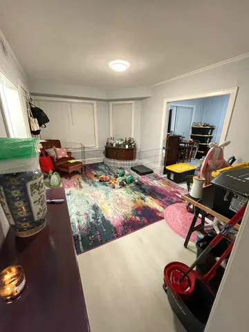 $1,499 | 7325 North Honore Street, Unit 3B, Chicago, IL 60626