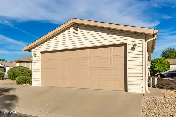 $177,500 | 3301 South Goldfield Road, Unit 2095, Apache Junction, AZ 85119