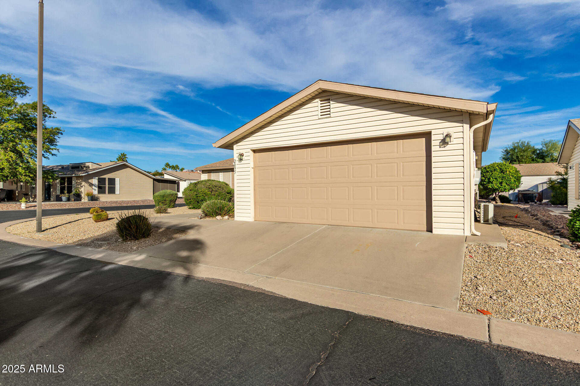 3301 South Goldfield Road, Unit 2095 Apache Junction, AZ 85119 - Photo 3 of 31 03 - Goldfield