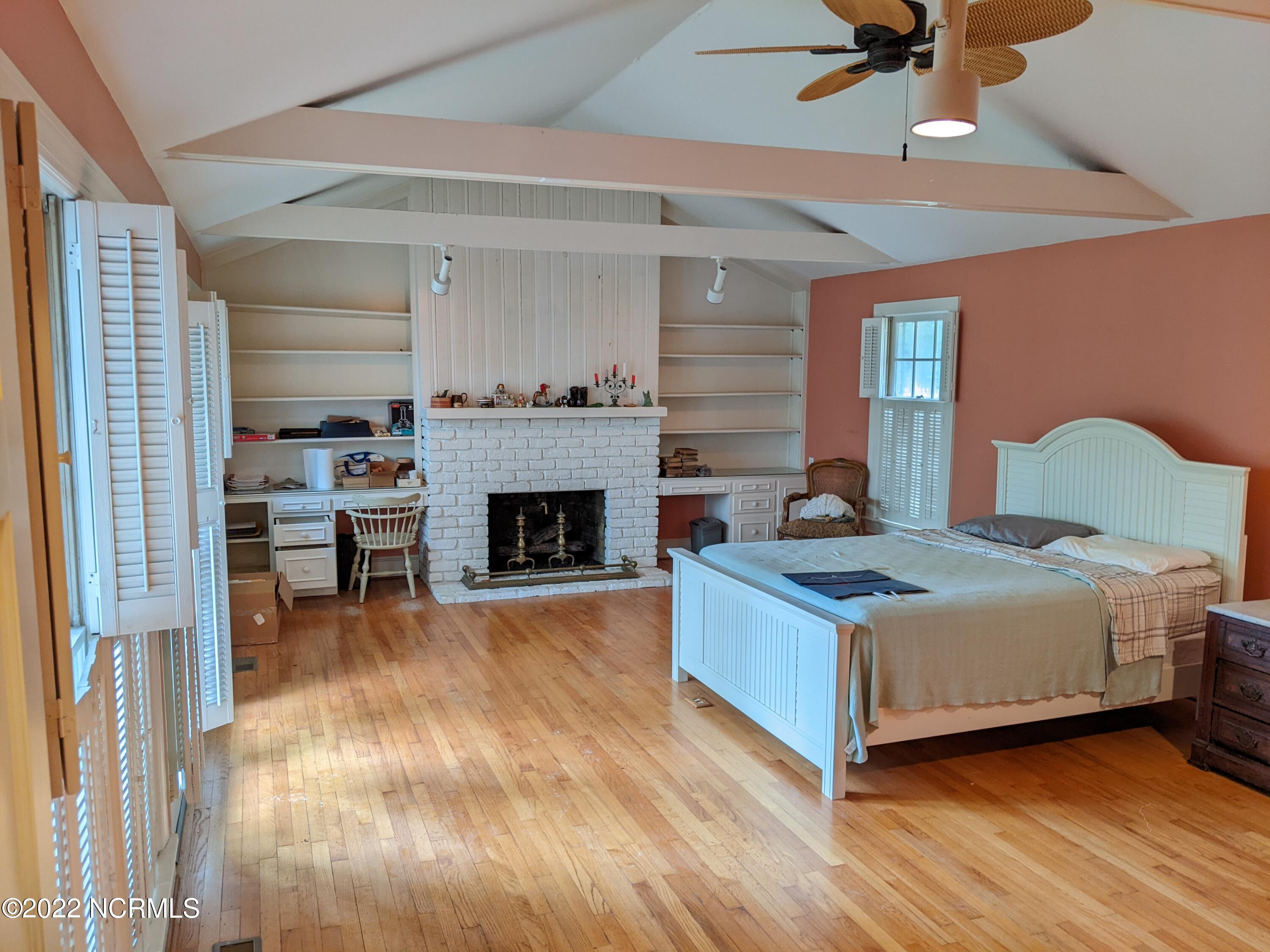 102 Crown Point Road Greenville, NC 27858 - Photo 35 of 44 Master Suite