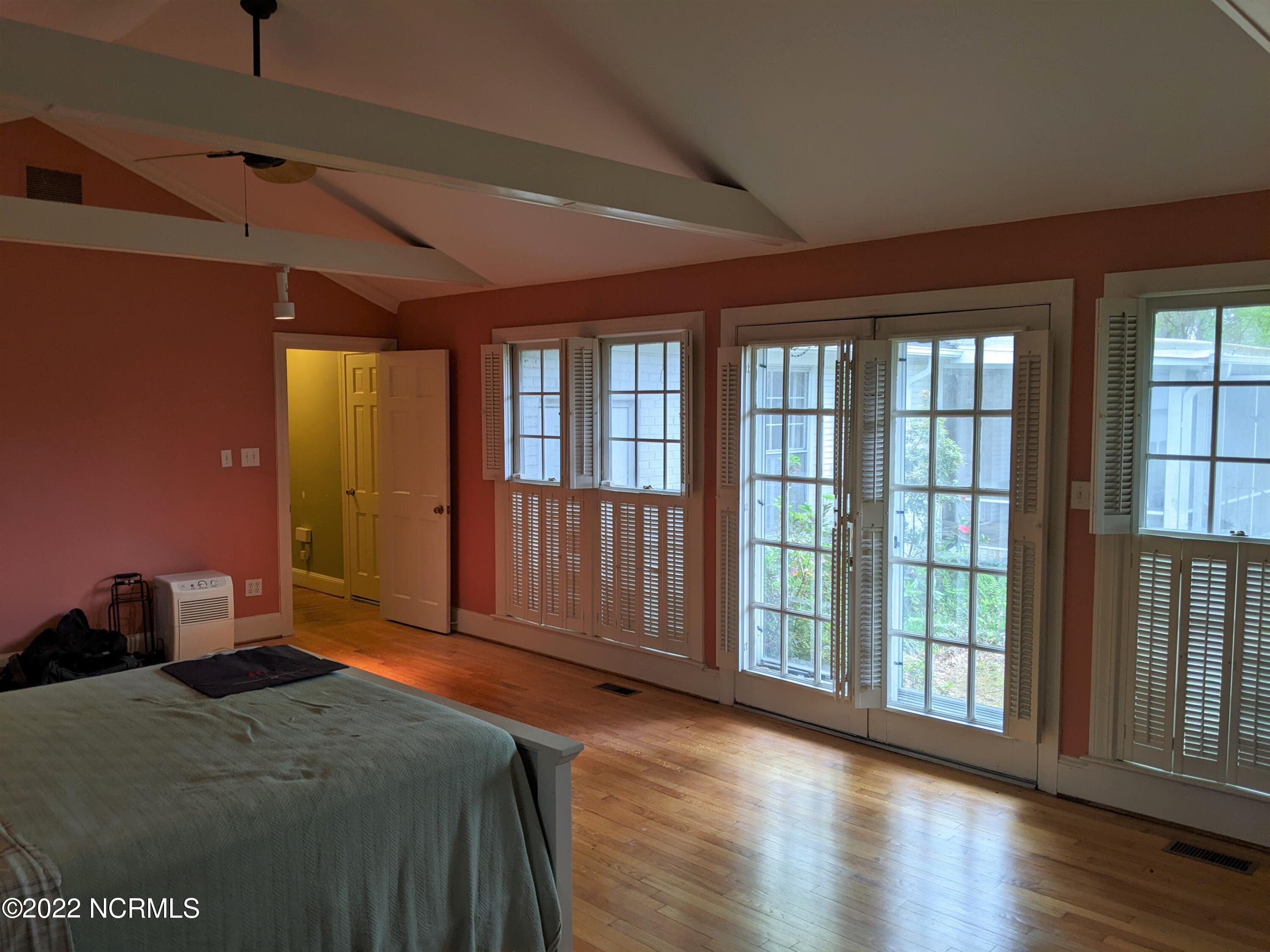 102 Crown Point Road Greenville, NC 27858 - Photo 40 of 44 PXL_20220416_145634489.MP