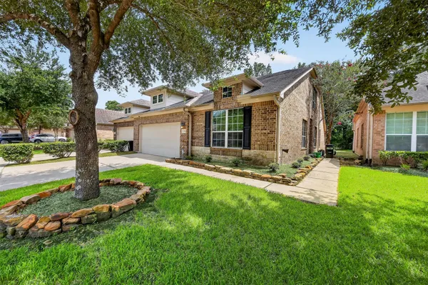$2,300 | 7216 South Boulder Cliff Lane, Humble, TX 77396