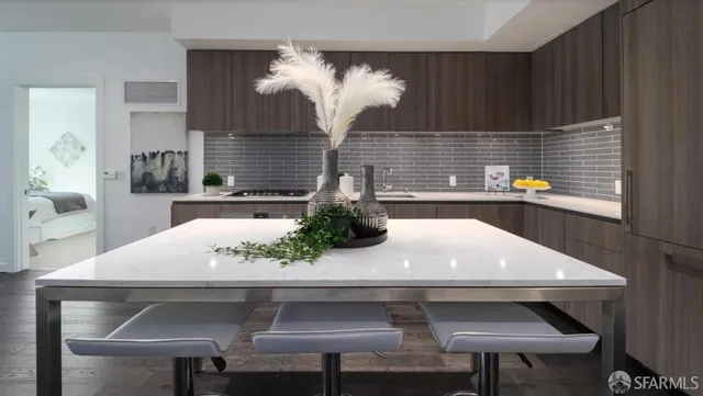 a sink sitting area in a kitchen