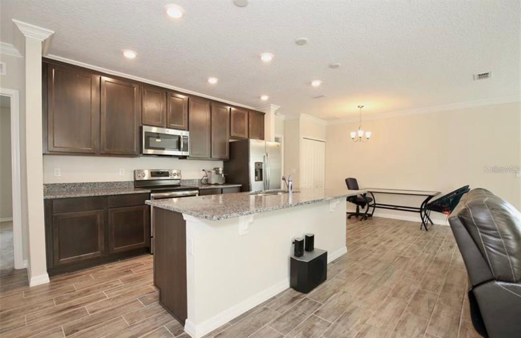 492 Pinecrest Loop Davenport, FL 33837 - Photo 6 of 22