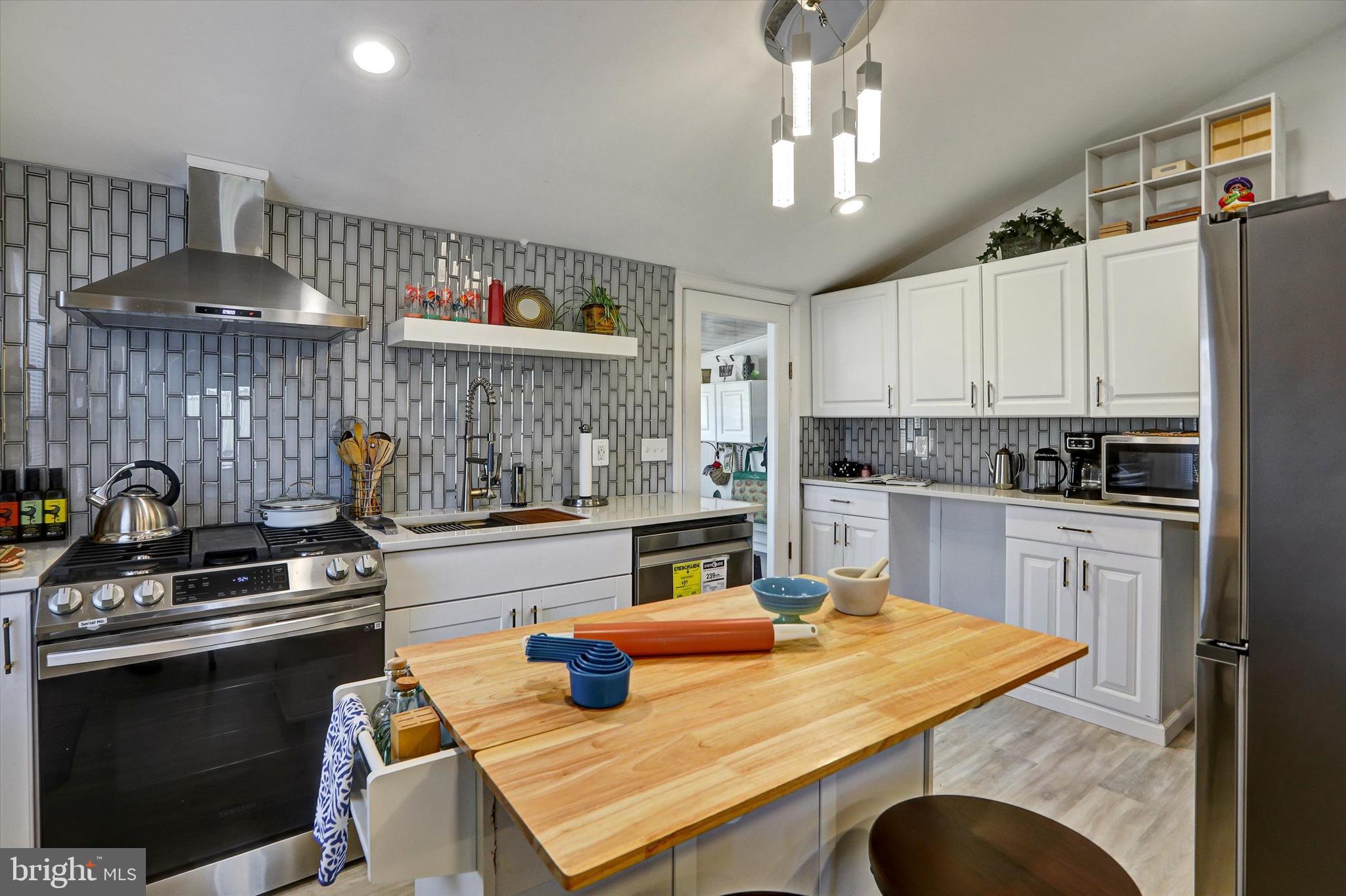 3355 Falls Road Baltimore, MD 21211 - Photo 6 of 32