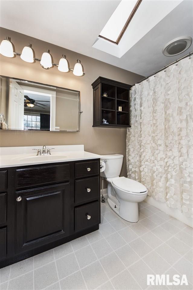 5043 North Prospect Road Peoria Heights, IL 61616 - Photo 14 of 24 Gallery Image 14