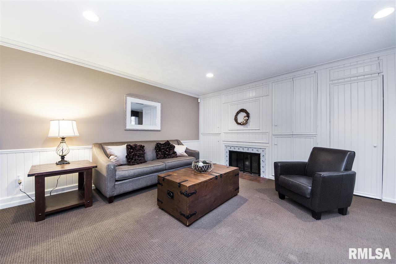 5043 North Prospect Road Peoria Heights, IL 61616 - Photo 10 of 24 Gallery Image 10
