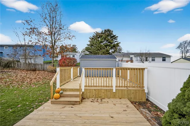 $241,500 | 215 Tower Avenue, Salina, NY 13206