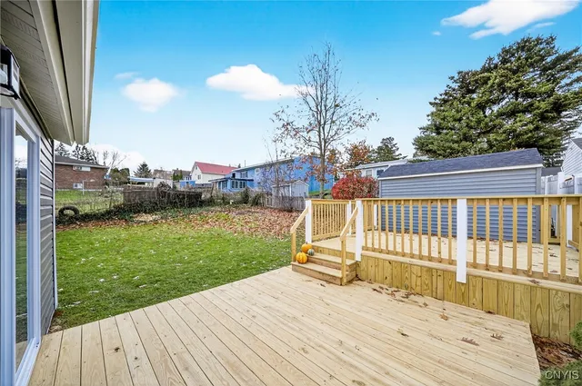 $241,500 | 215 Tower Avenue, Salina, NY 13206