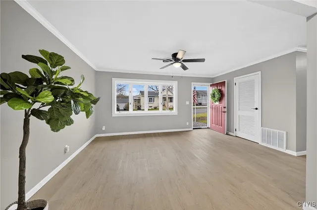 $241,500 | 215 Tower Avenue, Salina, NY 13206