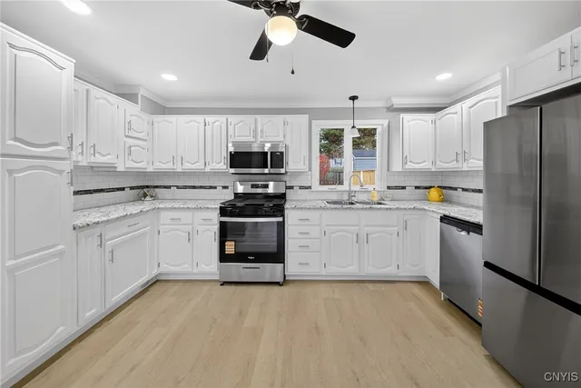 $241,500 | 215 Tower Avenue, Salina, NY 13206