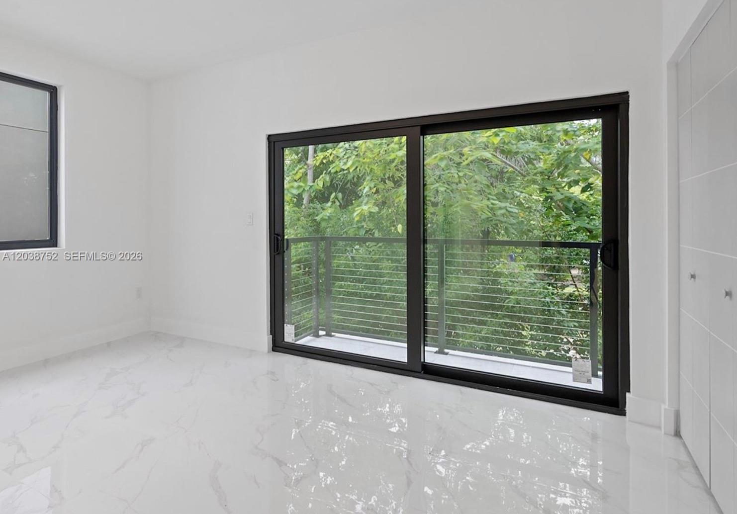 3374 Perry Frow Drive, Unit B Miami, FL 33133 - Photo 11 of 22