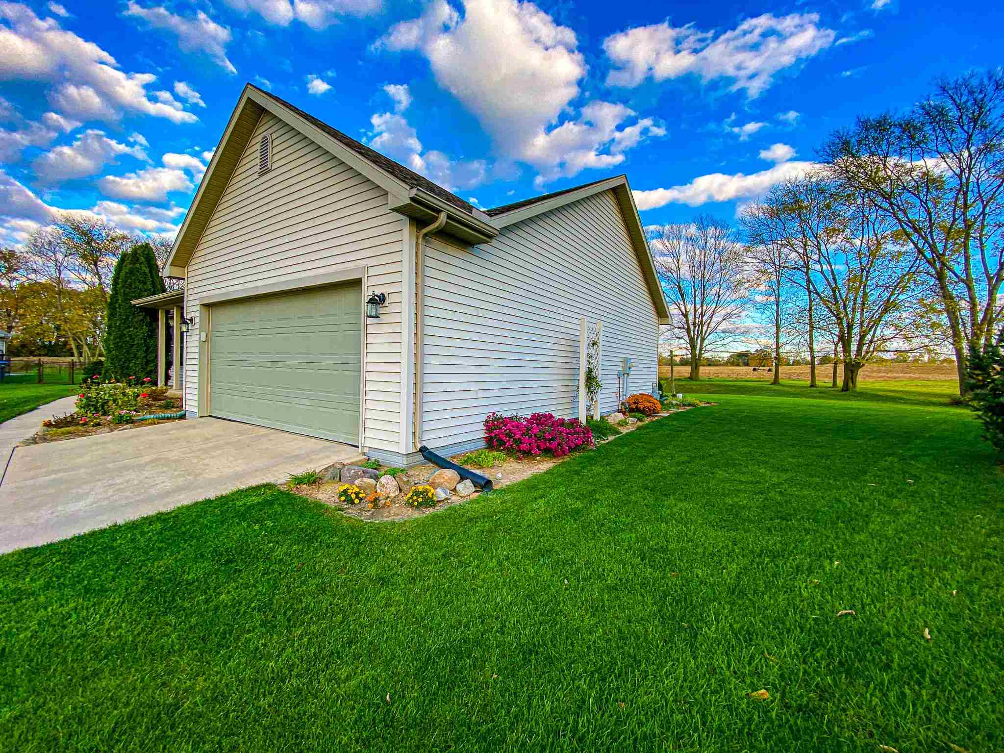 18764 Red Cedar Road New Paris, IN 46553 - Photo 26 of 35 Gallery Image 26