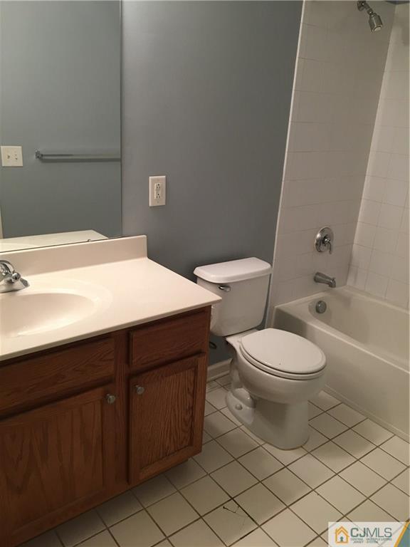 358 Rector Street, Unit A309 Perth Amboy, NJ 08861 - Photo 11 of 21 Gallery Image 11