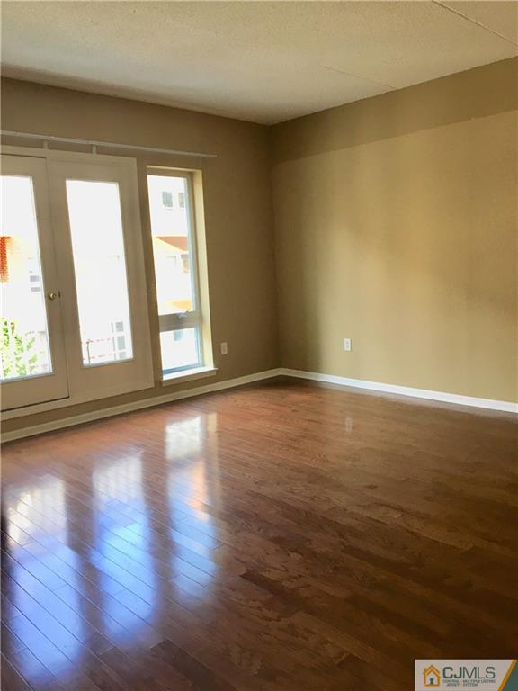 358 Rector Street, Unit A309 Perth Amboy, NJ 08861 - Photo 14 of 21 Gallery Image 14