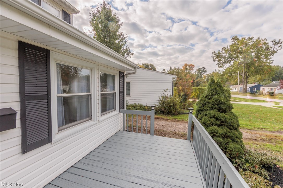 355 Dellwood Road Avon Lake, OH 44012 - Photo 5 of 35 View of deck