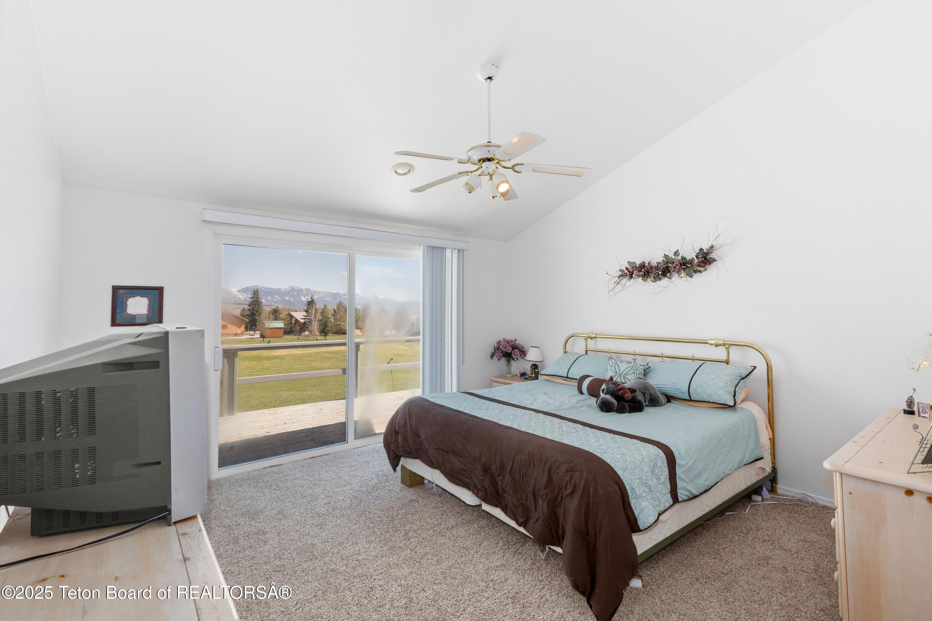 52 Solitude Circle South Star Valley Ranch, WY 83127 - Photo 17 of 38 52 Solitude Cir IMG_9849