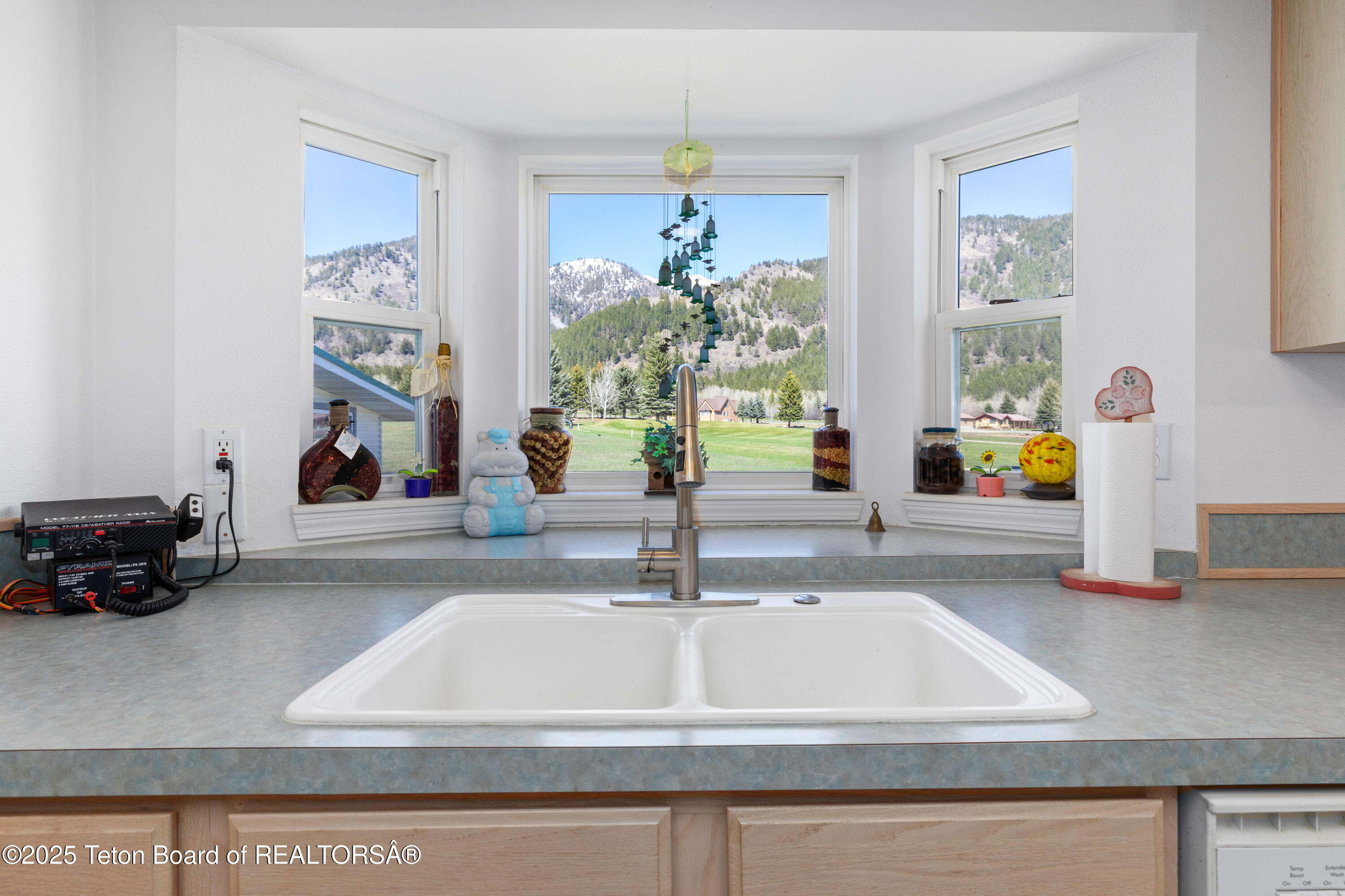 52 Solitude Circle South Star Valley Ranch, WY 83127 - Photo 25 of 38 52 Solitude Cir IMG_9899