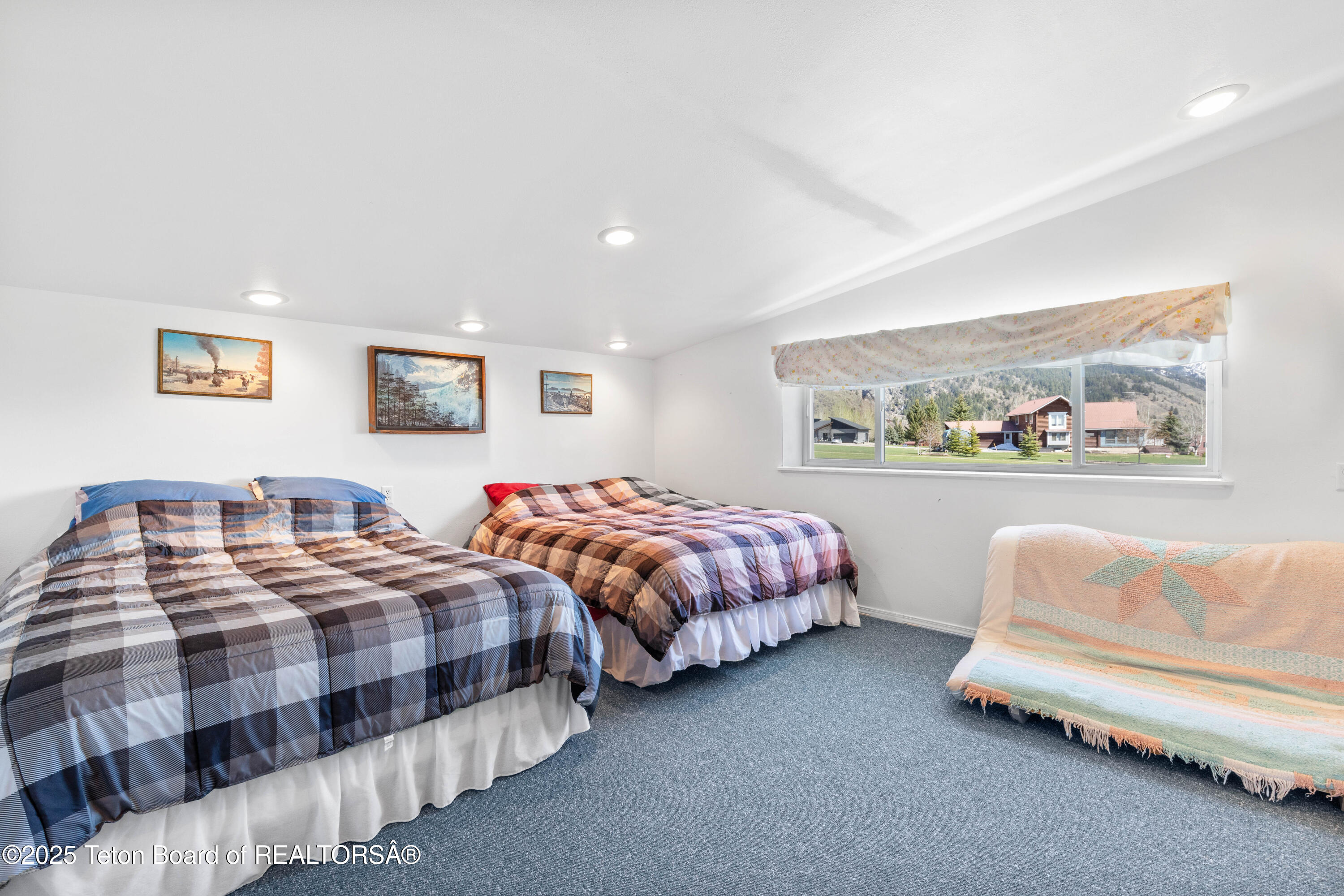 52 Solitude Circle South Star Valley Ranch, WY 83127 - Photo 9 of 38 52 Solitude Cir IMG_9762