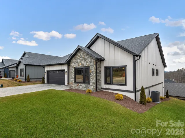 $879,000 | Undisclosed Address, Arden, NC 28704