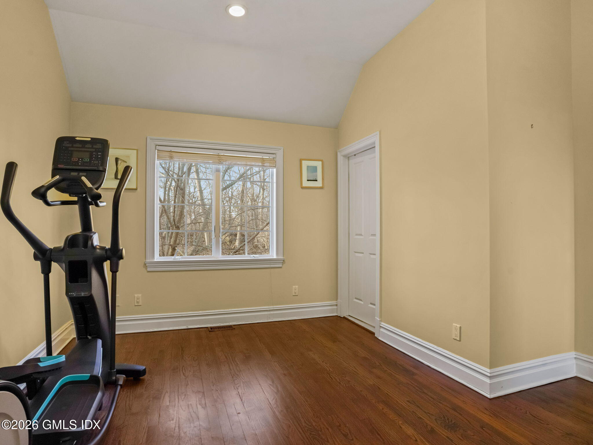 104 Ritch Avenue West, Unit 12 Greenwich, CT 06830 - Photo 11 of 24 19-web-or-mls-104-ritch-ave-w-unit-12