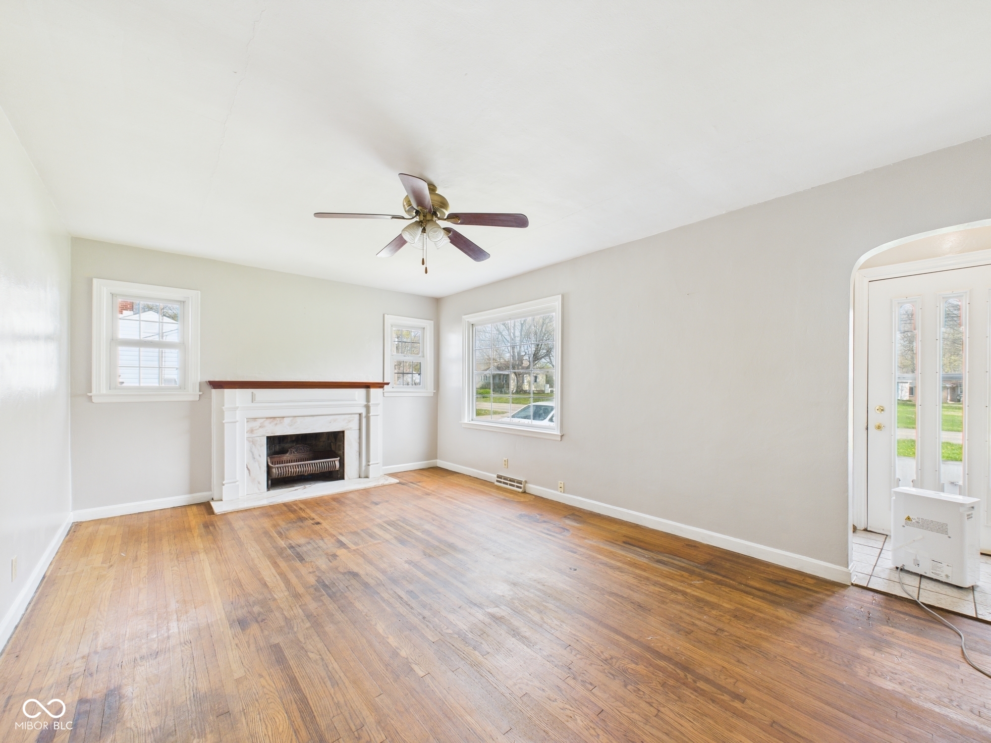 1327 Lindberg Road Anderson, IN 46012 - Photo 3 of 21