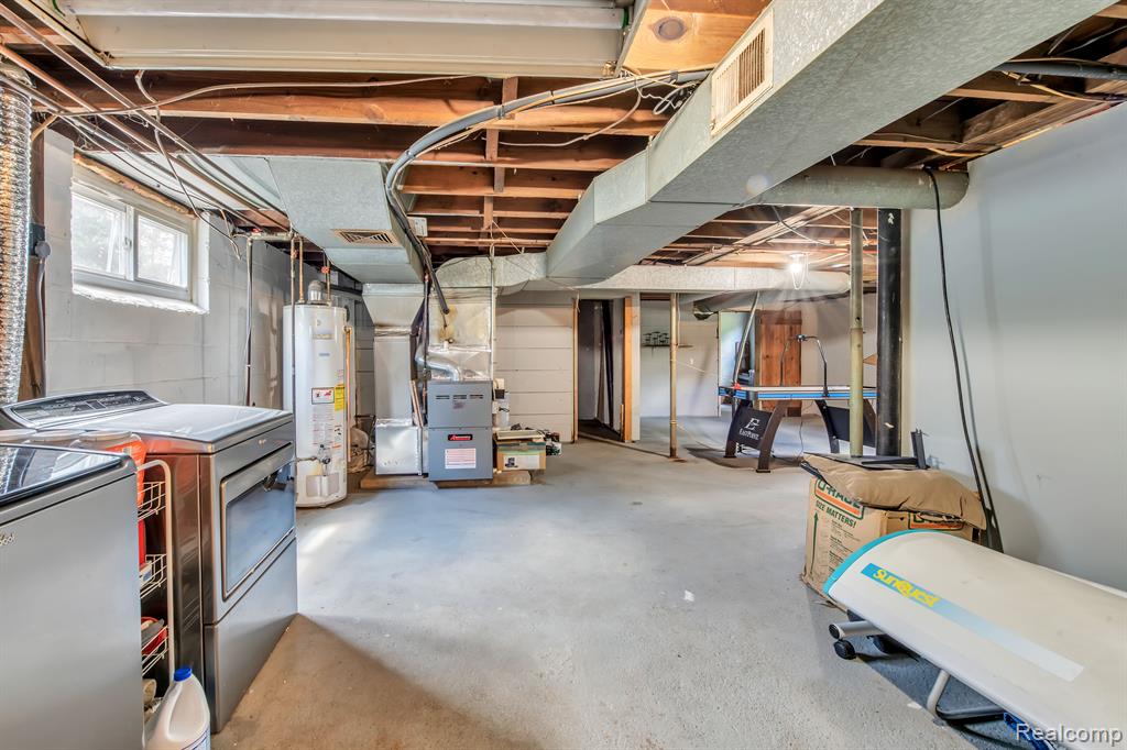 21875 Dickinson Road New Boston, MI 48164 - Photo 22 of 36