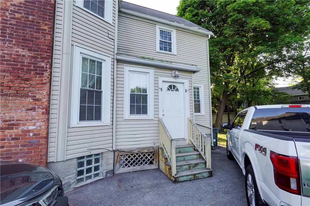 20 Locust Street Rochester, NY 14613 - Photo 14 of 34