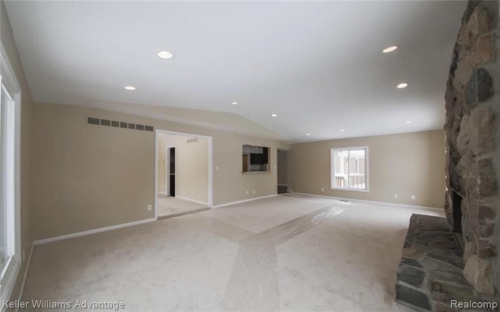 36932 Fox Run Farmington Hills, MI 48331 - Photo 15 of 37