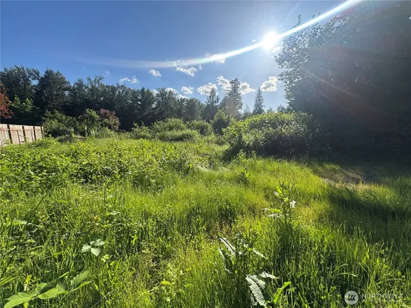 $198,500 | 22728 Upper Dorre Don Way Southeast, Maple Valley, WA 98038