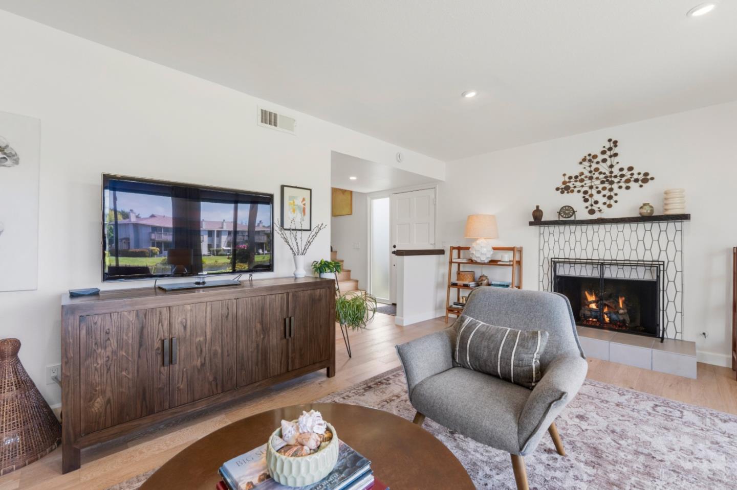 3850 Rio Road, Unit 42 Carmel, CA 93923 - Photo 3 of 25