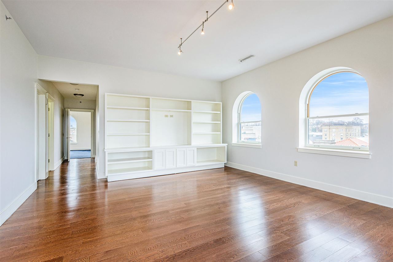 27 Library Street Northeast, Unit 901 Grand Rapids, MI 49503 - Photo 6 of 33
