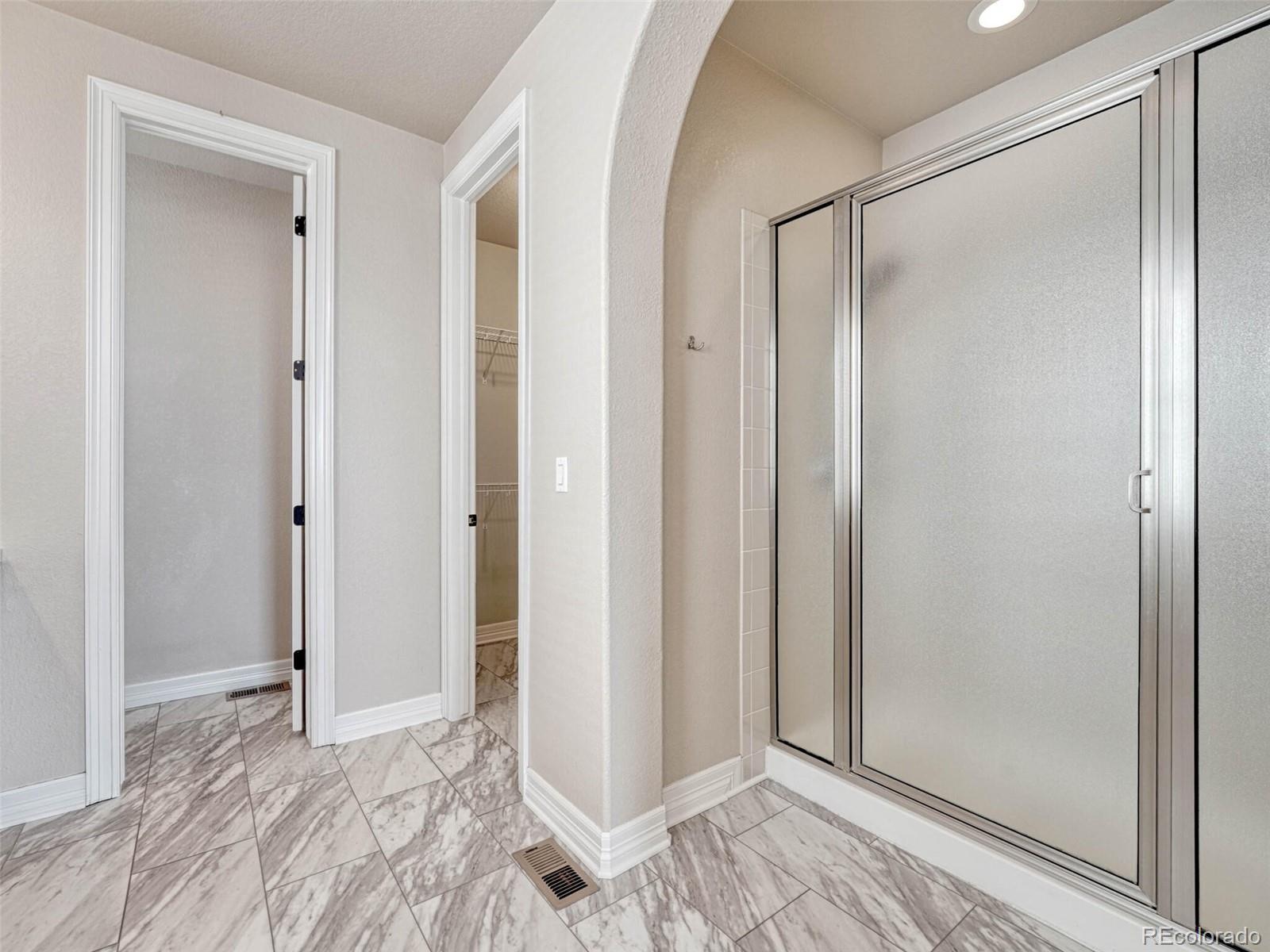 9741 Sunset Hill Circle Lone Tree, CO 80124 - Photo 24 of 43 a view of an empty room