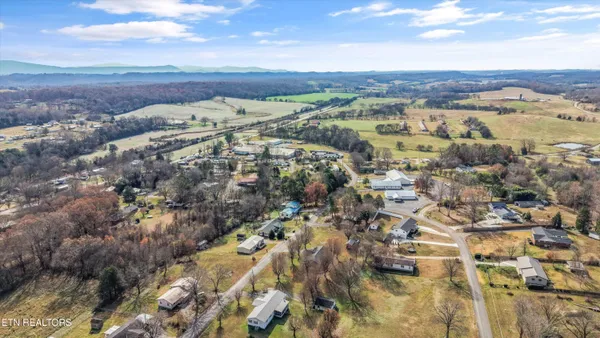 $325,000 | 126 County Road 78, Riceville, TN 37370
