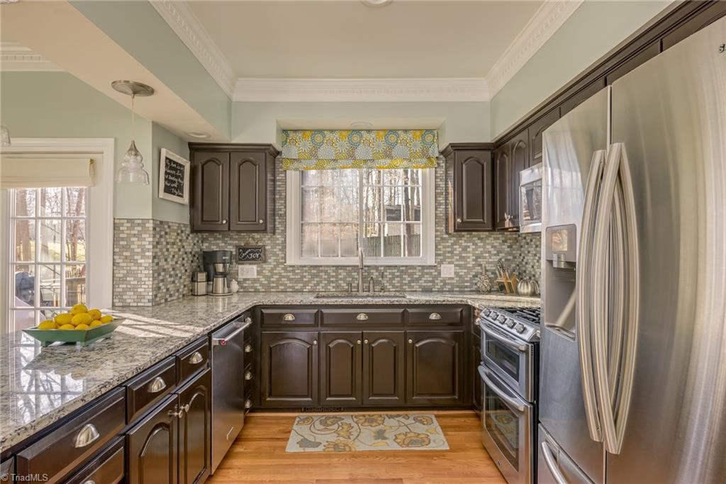 194 Wexham Road Winston-Salem, NC 27103 - Photo 4 of 29 Gallery Image 4