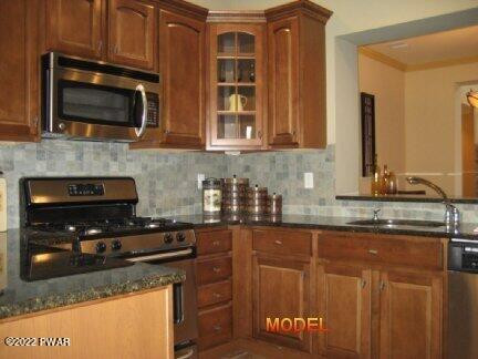 202 MacIntosh Way Matamoras, PA 18336 - Photo 5 of 18