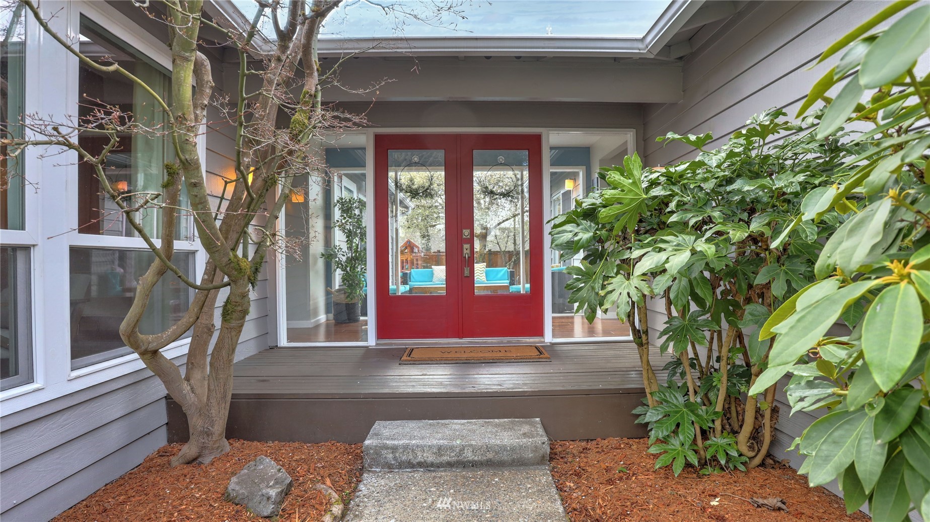 13247 Southeast 160th Place Renton, WA 98058 - Photo 3 of 31 Gallery Image 3