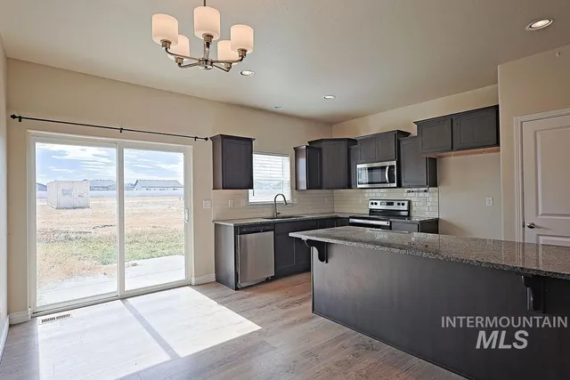 $359,900 | 407 Southwood Avenue West, Twin Falls, ID 83301