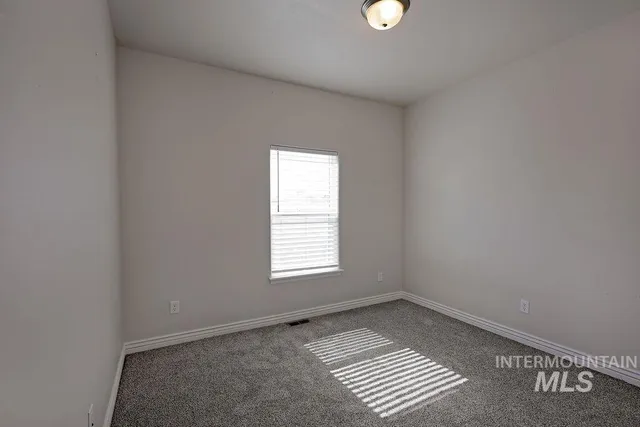 $359,900 | 407 Southwood Avenue West, Twin Falls, ID 83301