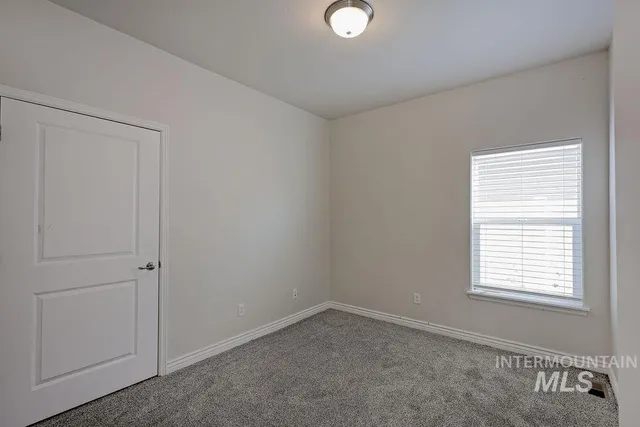 $359,900 | 407 Southwood Avenue West, Twin Falls, ID 83301