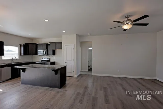 $359,900 | 407 Southwood Avenue West, Twin Falls, ID 83301