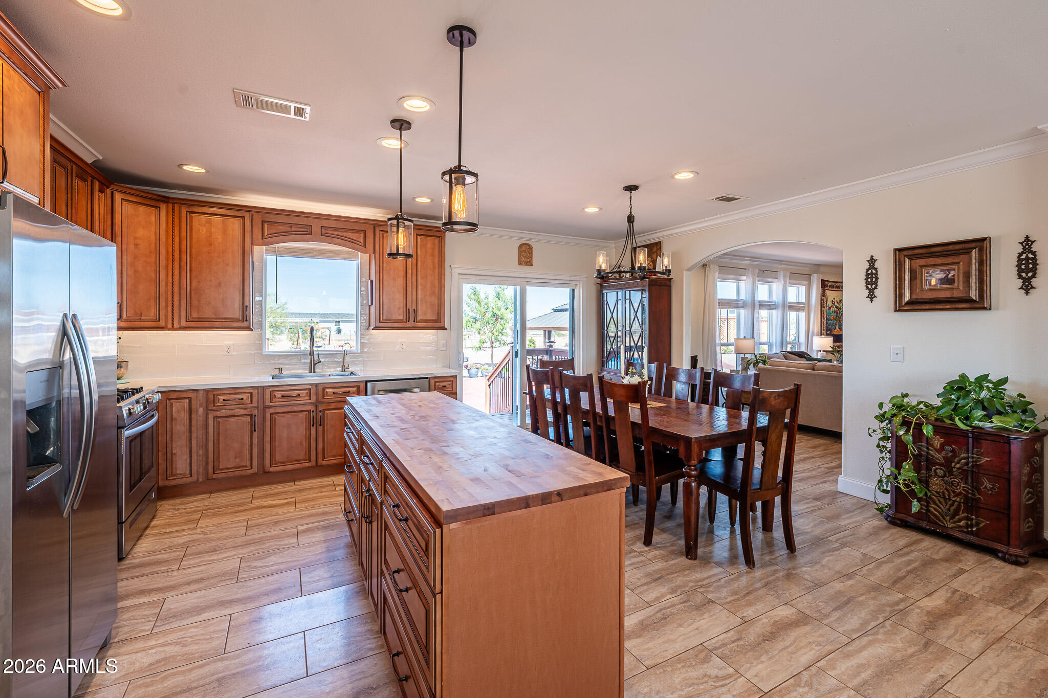 22622 East Day Spring Lane Florence, AZ 85132 - Photo 12 of 70 a kitchen with lots of counter top space