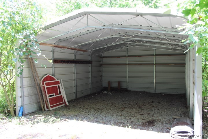 403 John Randolph Road Farmville, VA 23901 - Photo 19 of 23 a view of a garage